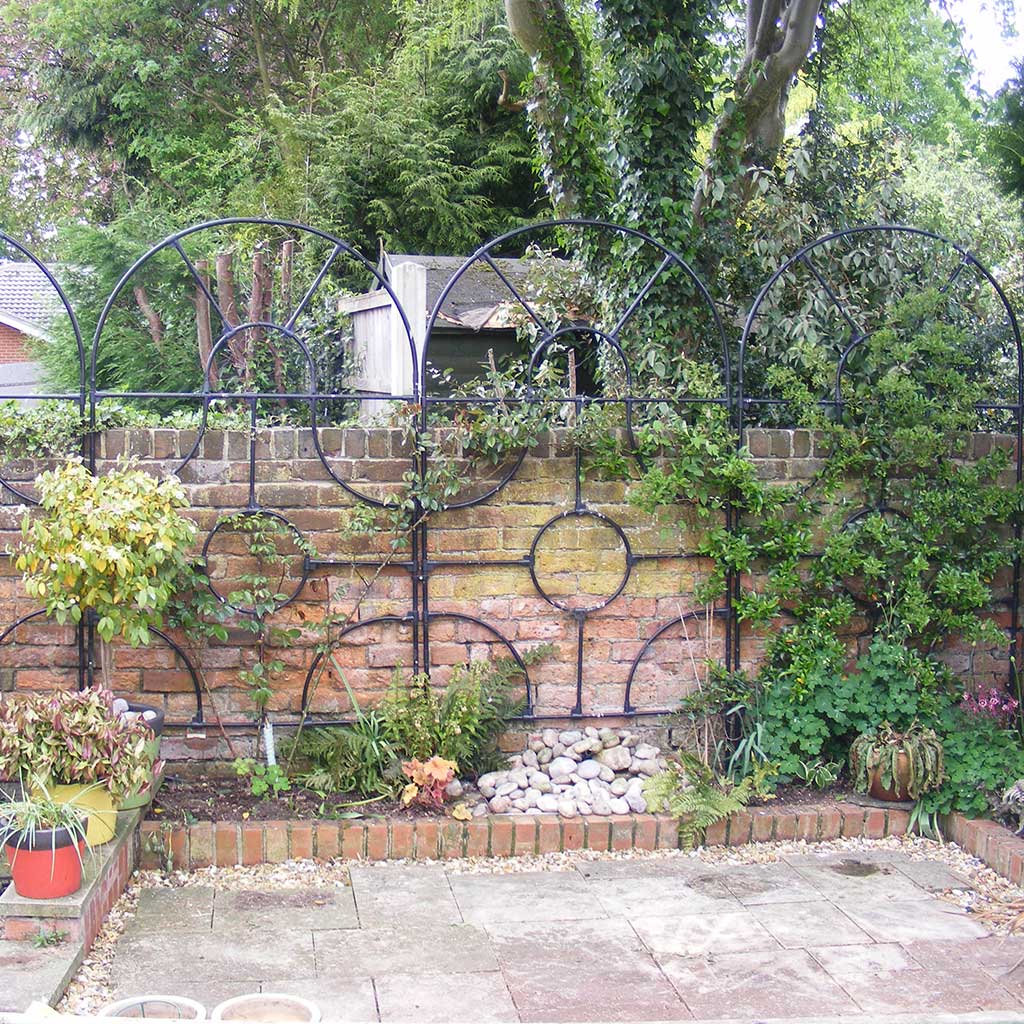 Georgian Round Top Garden Screen - Image 3
