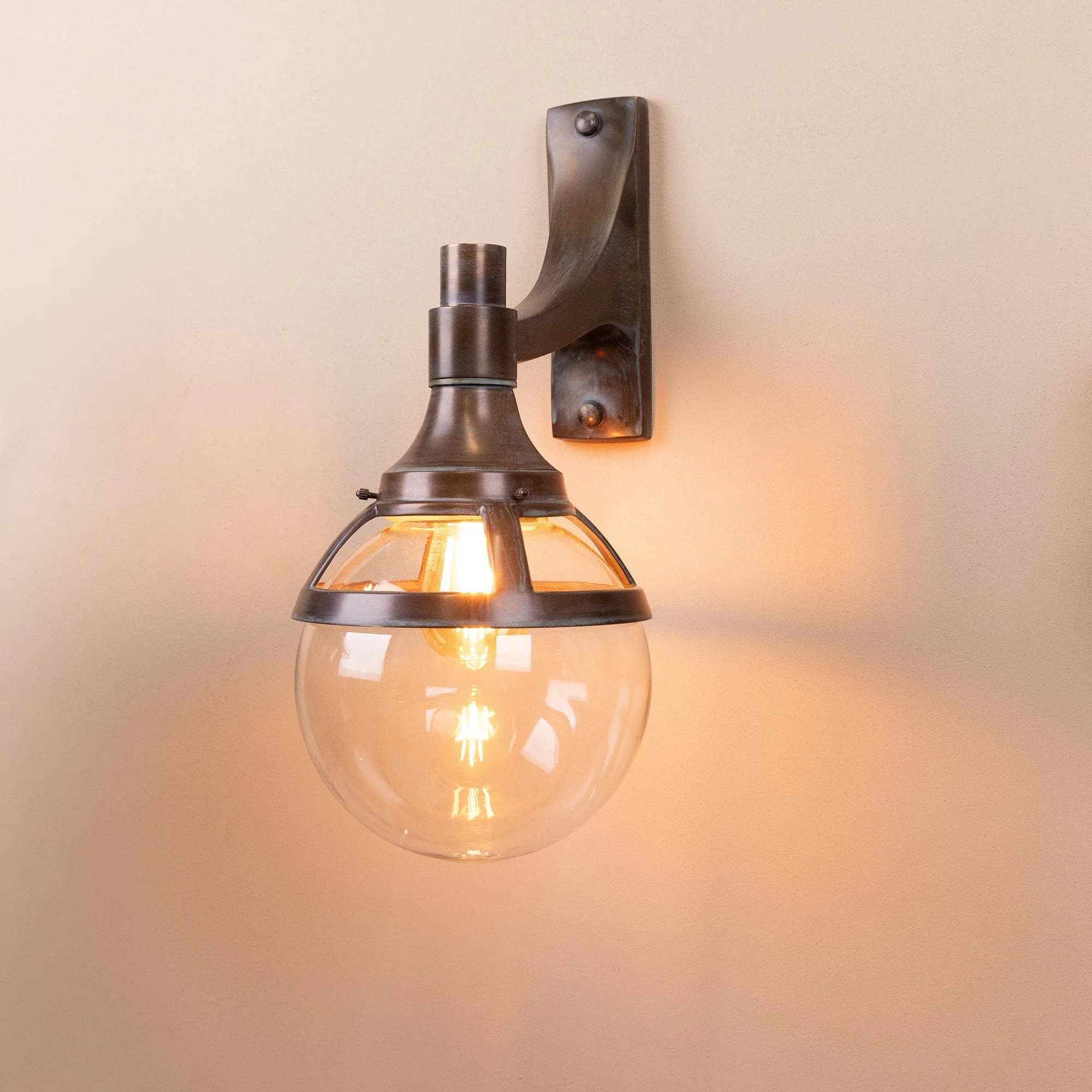 London Outdoor Wall Lamp | Copper Patina