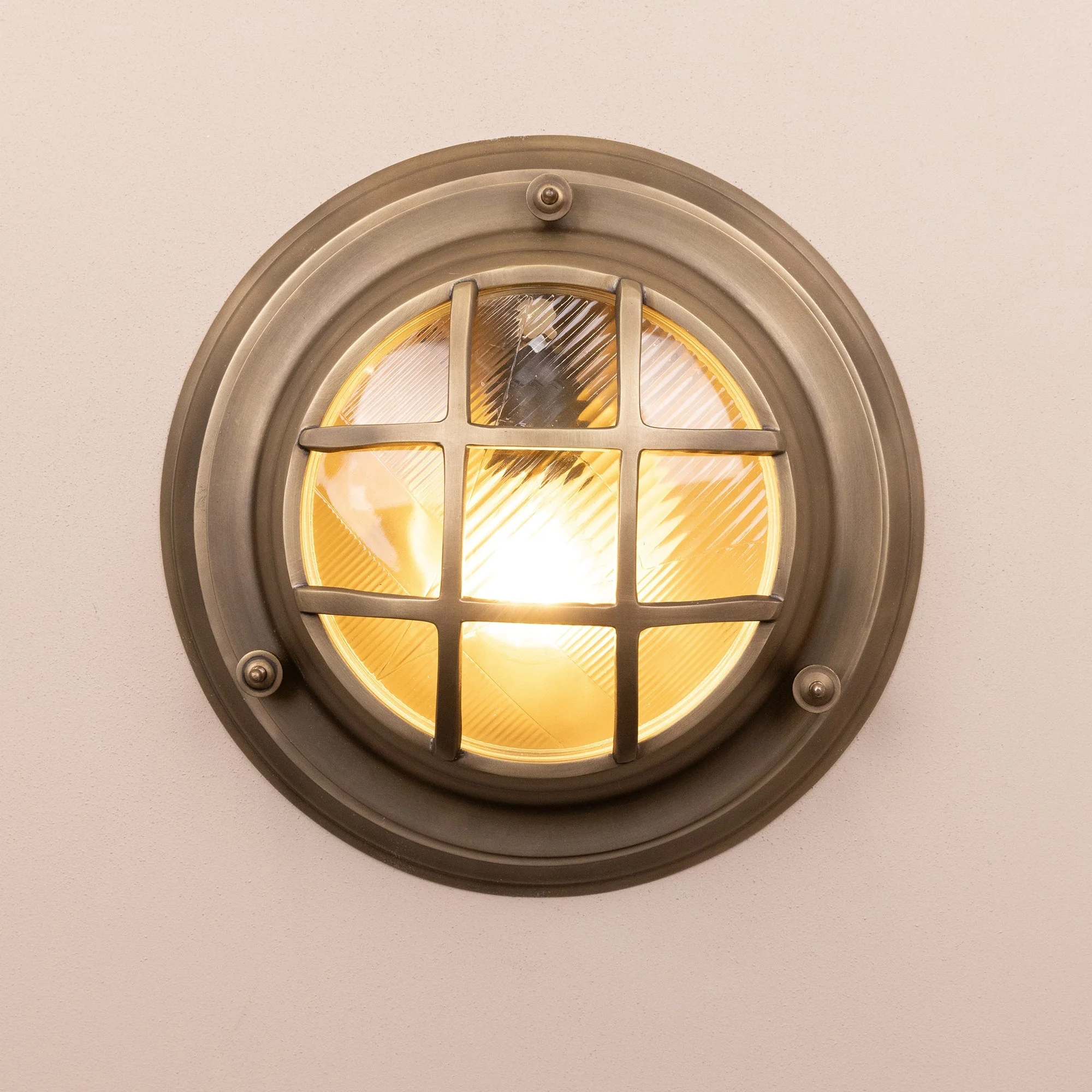 Looe Bulk Head Round Lantern | Brass